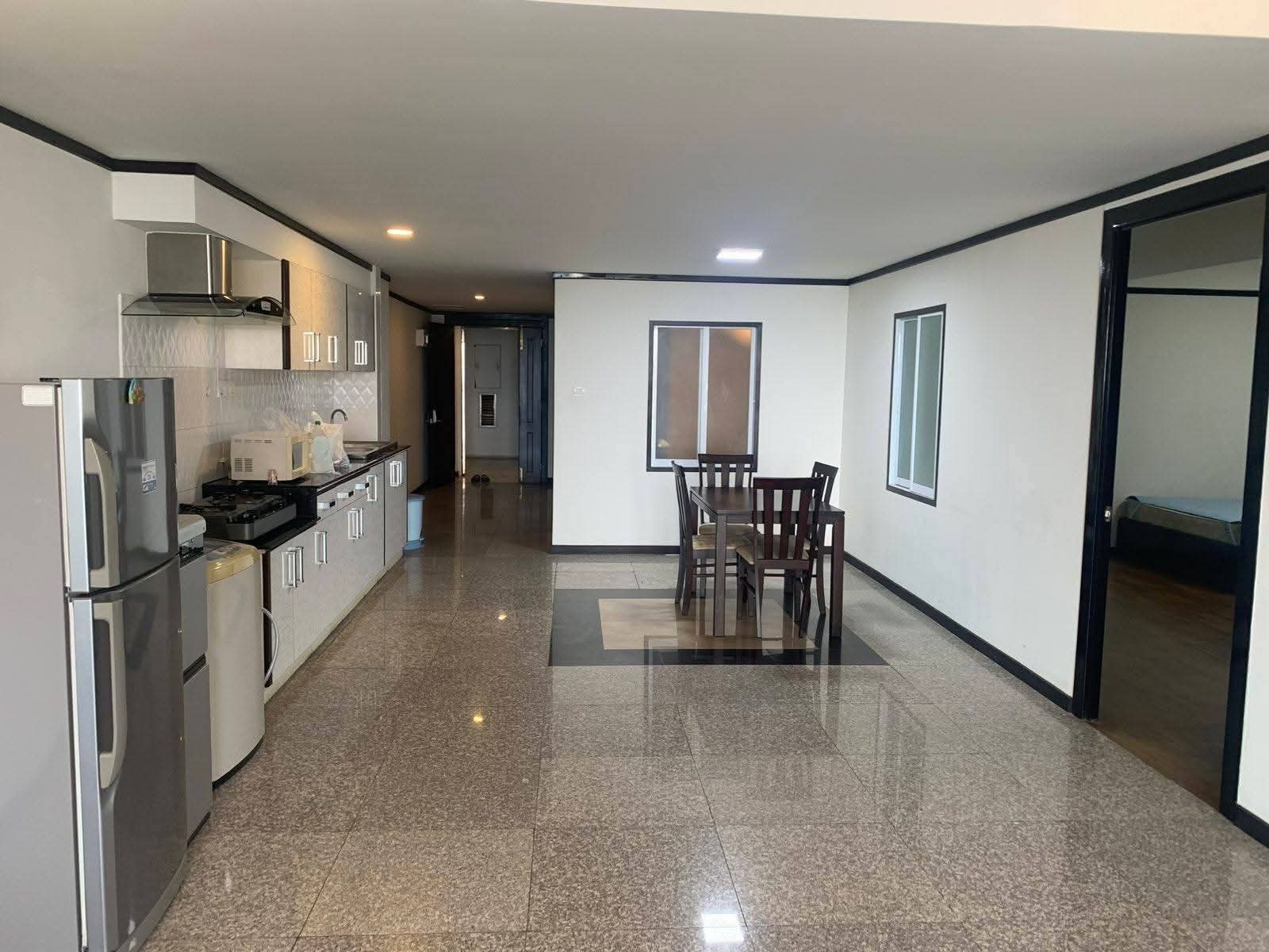 အလုံမြို့နယ် #Orchard Condo ရှိလူနေရုံးခန်း ဌားမည်။