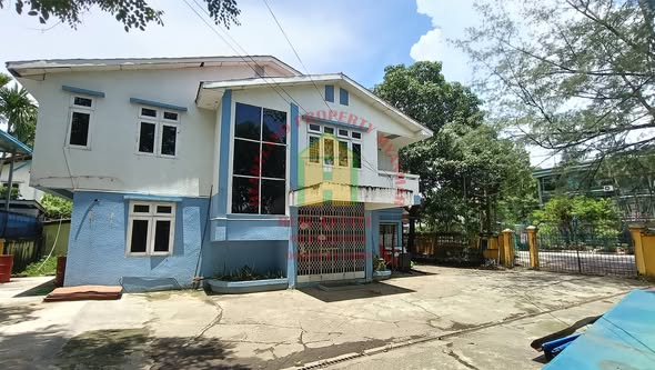 #လှိုင်မြို့နယ်_အေးရိပ်မွန်လမ်းမကြီးပေါ်ရှိ #စီးပွားရေးလုပ်ရန်ကောင်းသော_လုံးချင်းအိမ်ငှားမည်...
