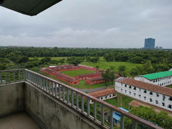 🍂 #မြကန်သာ_Condo_Penthouse_‌ဈေးတန်အငှား🍂 #အငှားခေါ်ဈေးတန်_၈သိန်း_ညှိနှိုင်း #24hours_liftရ‌ပါတယ်