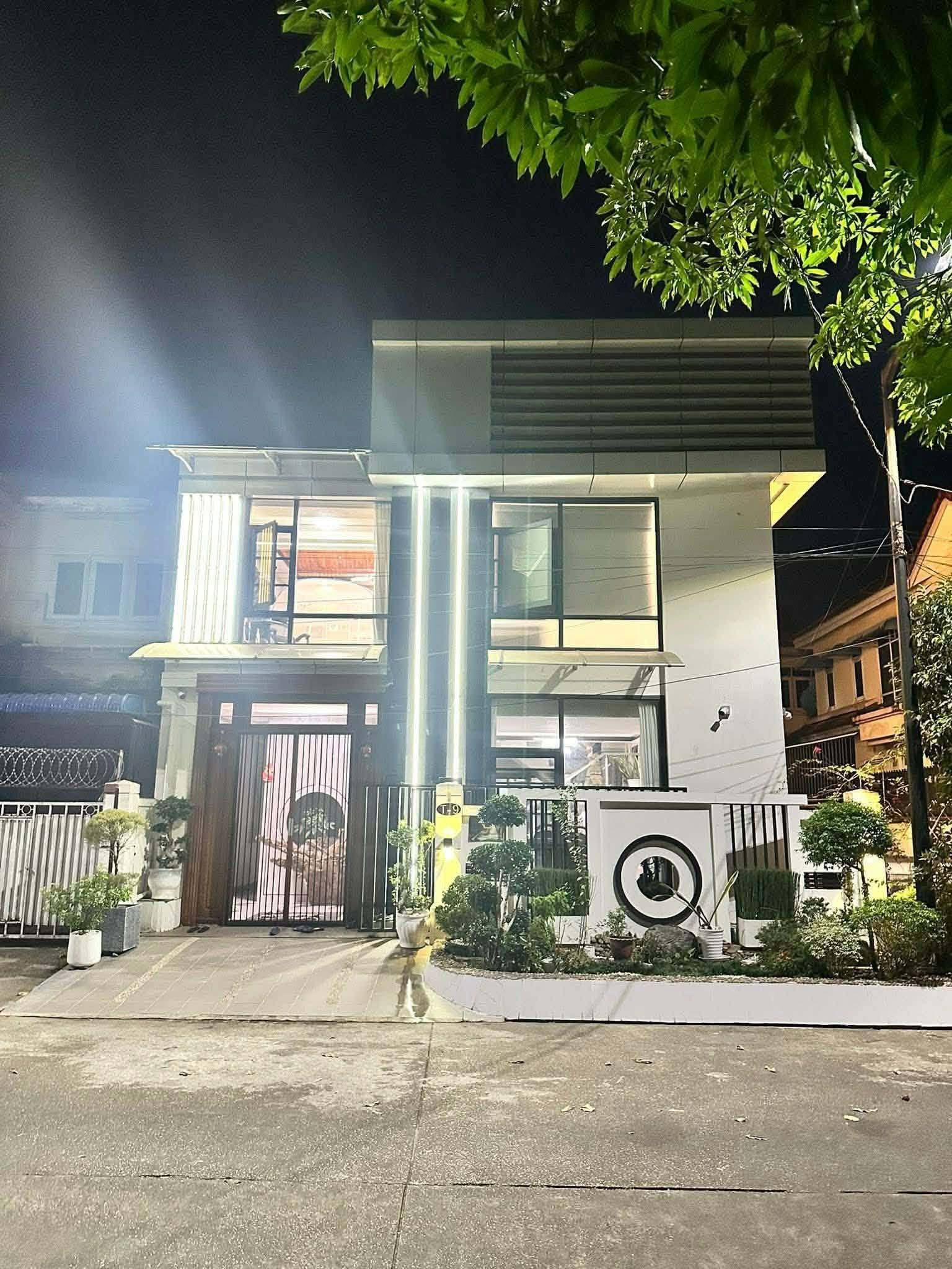 📣📢 မေခအိမ်ယာမှ Luxury လုံးချင်းအိမ်ကောင်း အရောင်း📣📢