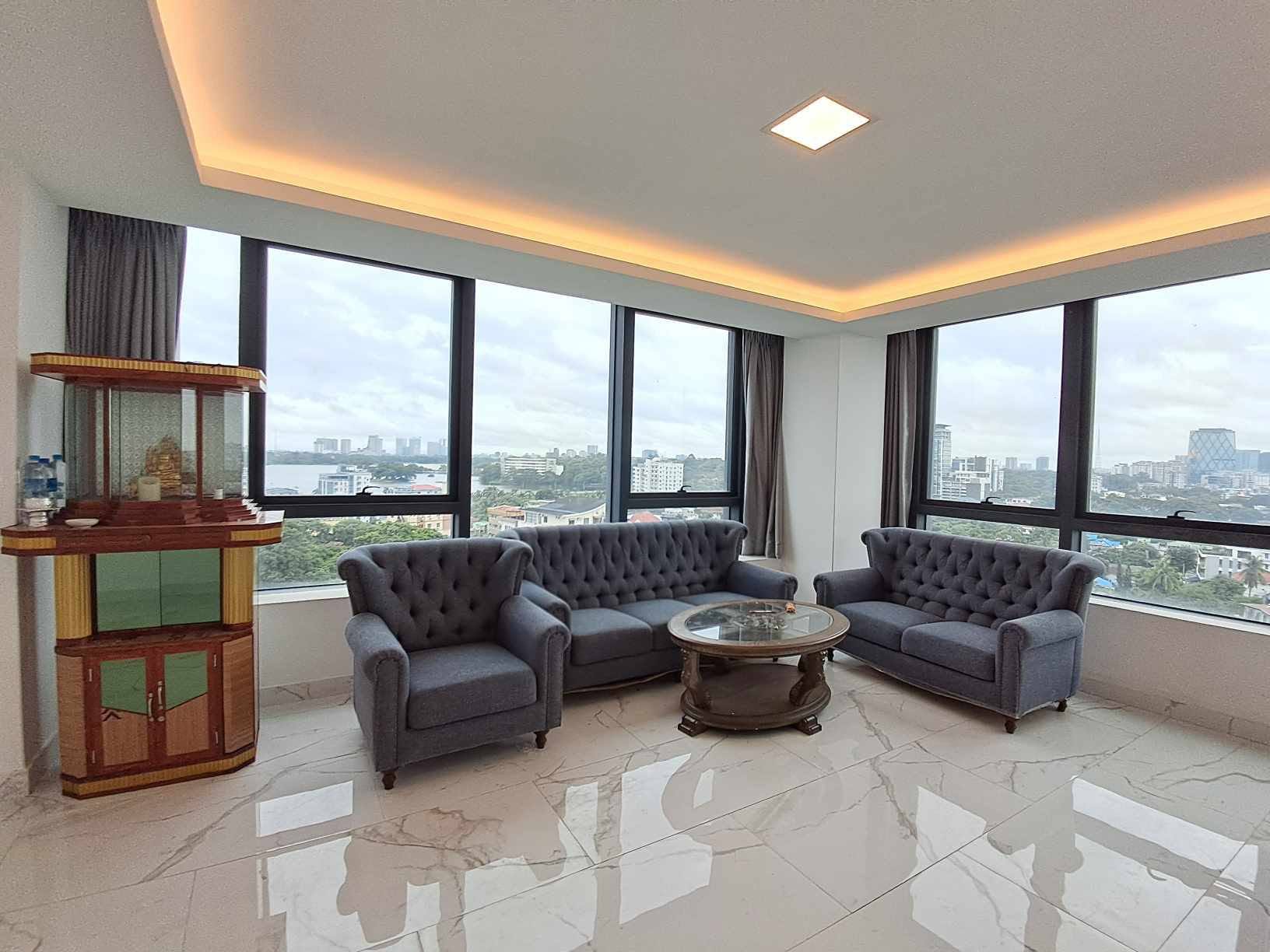 🖼️ ပတ်ပတ်လည် #အင်းယားViewအပြည့်နဲ့  Luxuryအခန်းမှကြိုက်ရင် ဒီအခန်းကိုမဖြစ်မနေကြည့်နော်။