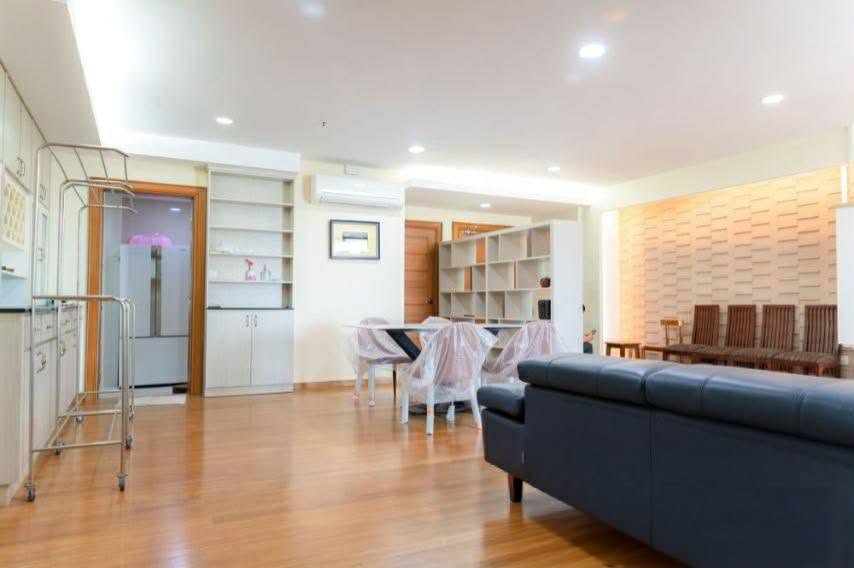 ⬛️  Paragon Residence ⬛️ For Rent ⬛️ ⏹️ Location - ကမ်းနားလမ်းမပေါ်၊ အလုံမြို့နယ် ။
