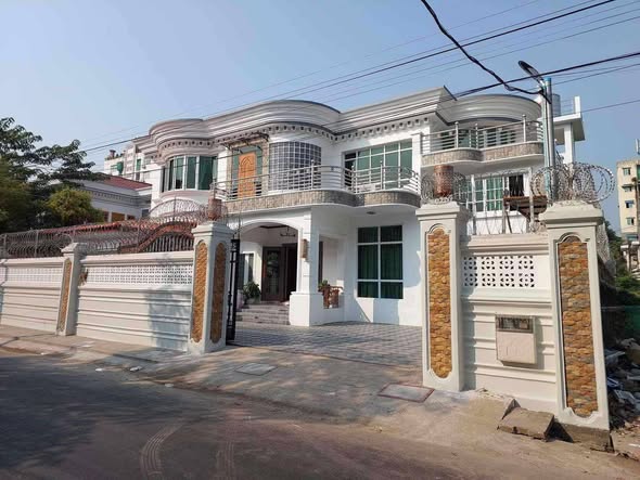 🤩 Company , Office Spaceအတွက် ​နေရာ​ကောင်းတစ်ခုဖန်တီးမလား ? ဒါမှမဟုတ် ကိုယ်တိုင်​နေမလား ကြိုက်ရာ​ရွေးပါရှင်။⬇️⬇️