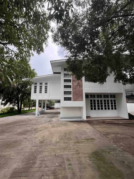 Location အလန်းစားနဲ့ ခြံ၀န်းကျယ် တဲ့လုံးချင်းအိမ် အလှလေးကို ငှားပေးချင်ပါတယ်ရှင့် 👌