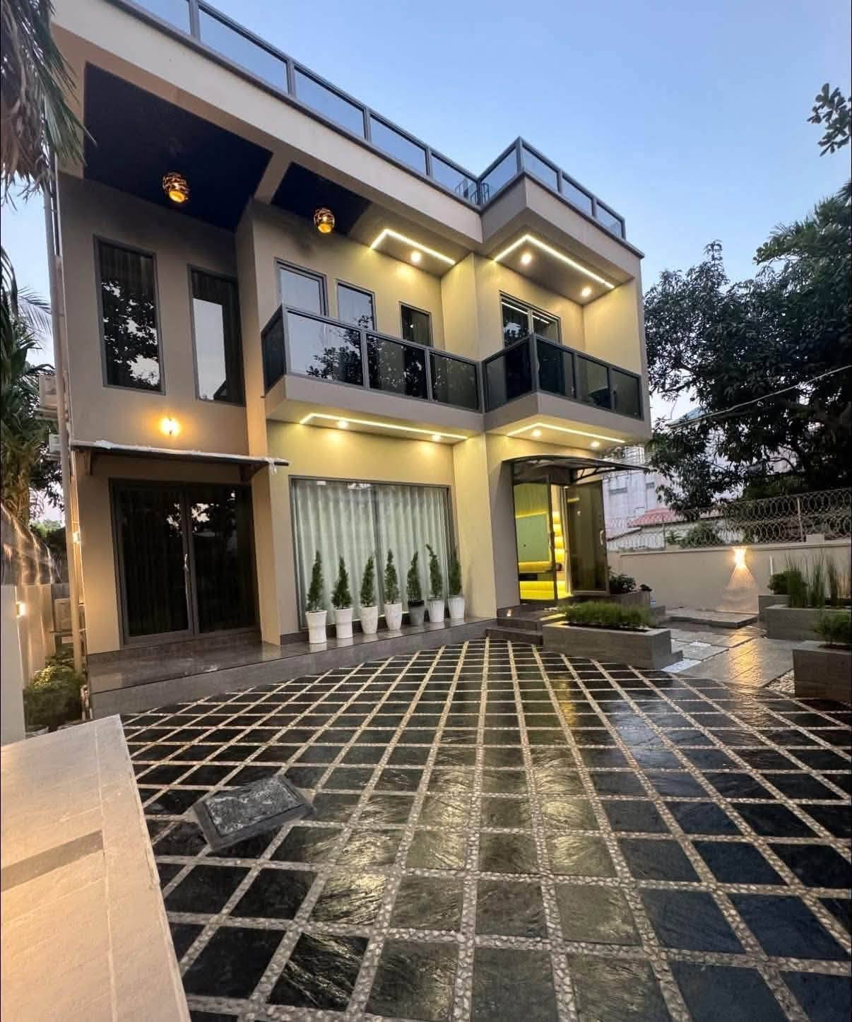 #စျေးနူန်း သိိန်း 4****ညှို့နှိုင်း အကျိုးတူရ  #၄၁ရပ်ကွက်_မြောက်ဒဂုံ 