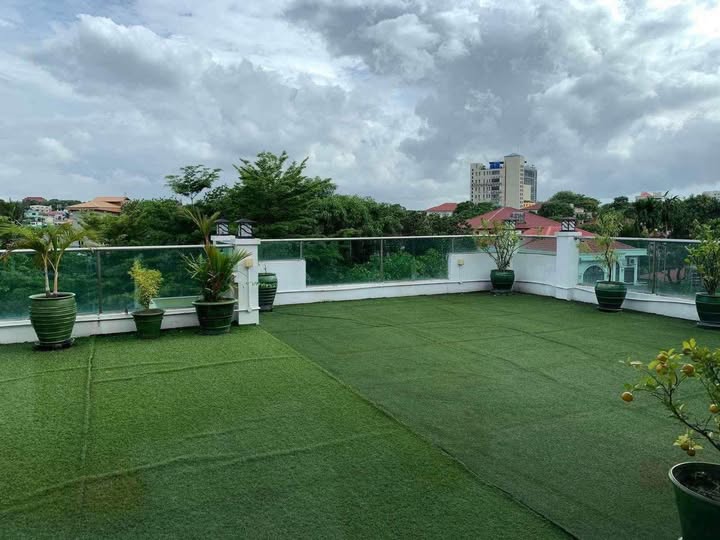 🔰အိမ်ကြီးအိမ်ကောင်း ရှာနေပါသလား?  🔰ရှာနေတယ်ဆိုရင်တော့ အသင့်နေ အိမ်ကြီးအိမ်ကောင်းလေး ရောင်းပေးပါမယ်နော် 🔰ဝိစ္စာလမ်း ၊ ပြည်လမ်းသွယ်   🔰A1 လမ်း ၊ မစိုးရိမ်ကျောင်းလမ်း ၊ စွယ်တော်ဘုရားလမ်း ၊ ပြည်လမ်း အကုန်ပေါက်ပါတယ်ခဗျာ 