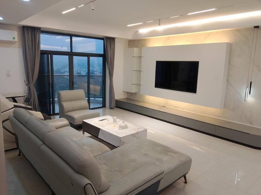 Time City Condo For Rent