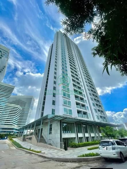 💁 Foreigner ဧည့်သည်တော်များအကြိုက် ...... 🏢 The Lake Suite Condo အငှားခန်းလေး လာပါပြီရှင် ။