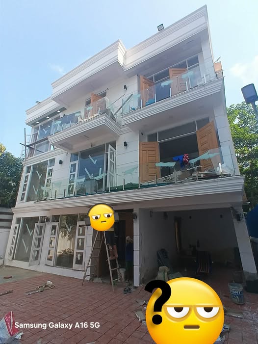 🏘️ ရွှေတောင်ကြားထဲမှာ #သိန်းကြီးတသိန်းအောက်နဲ့ လုံးချင်းအိမ်အသစ်စက်လေး ရမယ်ရှင် 🏘️